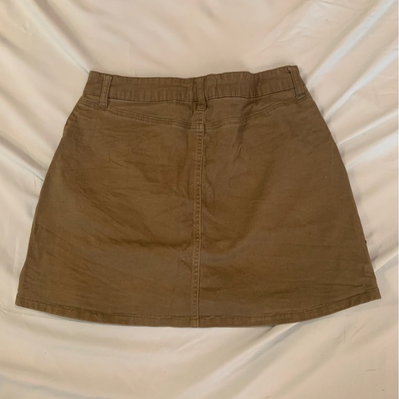 Army Green Skirt - Picture 2 of 3
